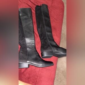 Alfani boots never worn